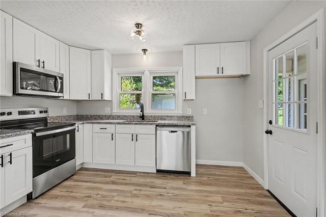3372 Beavercreek Road, Randleman, NC 27317