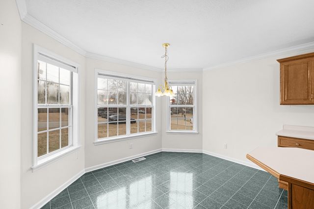 62 River Chase Dr, Jackson, TN 38305