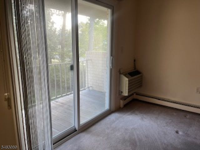 406 Cranbury Rd Apt 3 3, East Brunswick Twp., NJ 08816