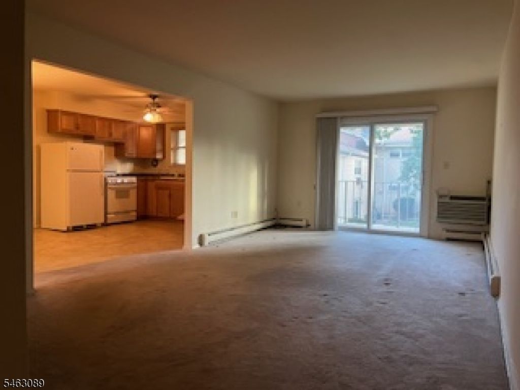 406 Cranbury Rd Apt 3 3, East Brunswick Twp., NJ 08816 — photo 3