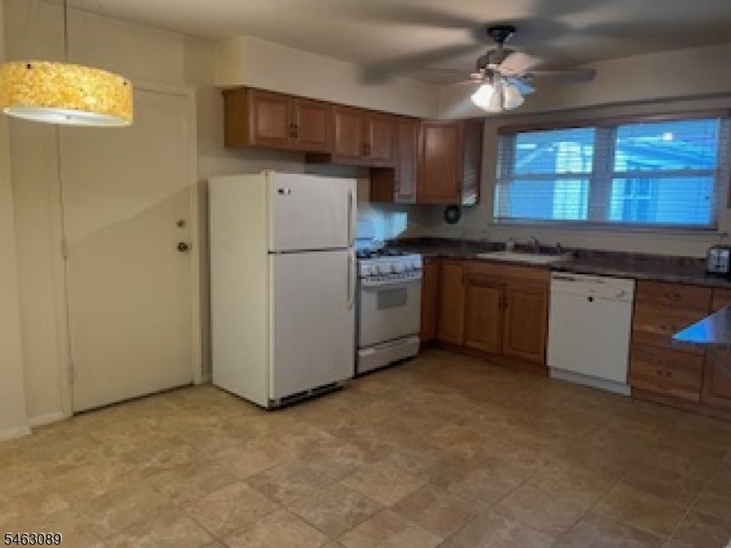 406 Cranbury Rd Apt 3 3, East Brunswick Twp., NJ 08816 — photo 5