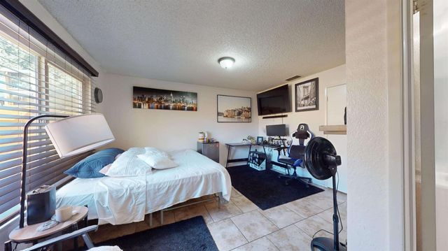 4005 Honey Creek Rd, Modesto, CA 95356