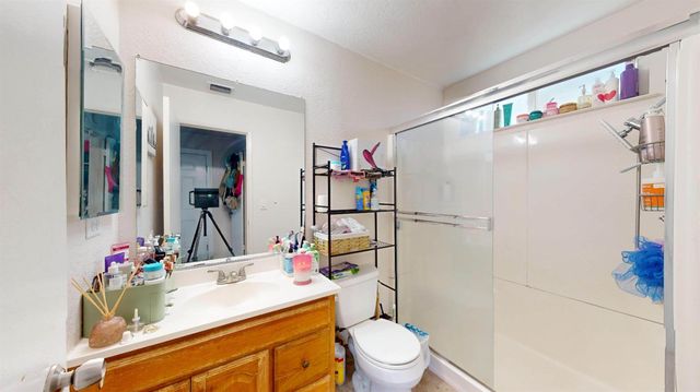 4005 Honey Creek Rd, Modesto, CA 95356