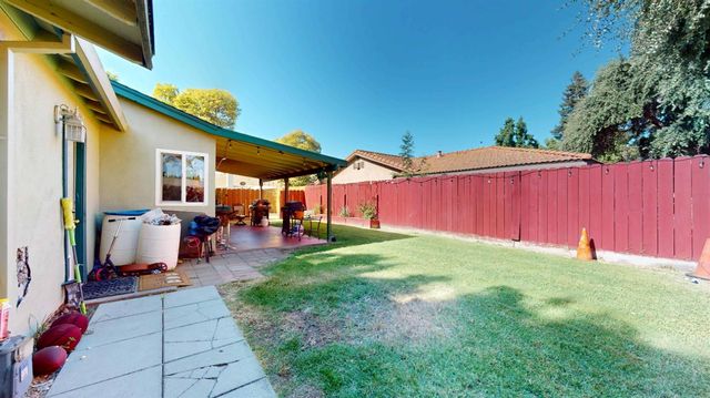 4005 Honey Creek Rd, Modesto, CA 95356