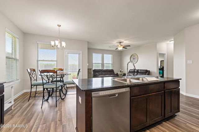 339 Forest Grove Drive, Youngsville, LA 70592