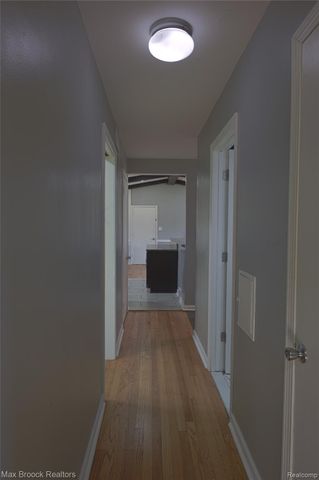 23645 W Newell Circle, Farmington, MI 48336