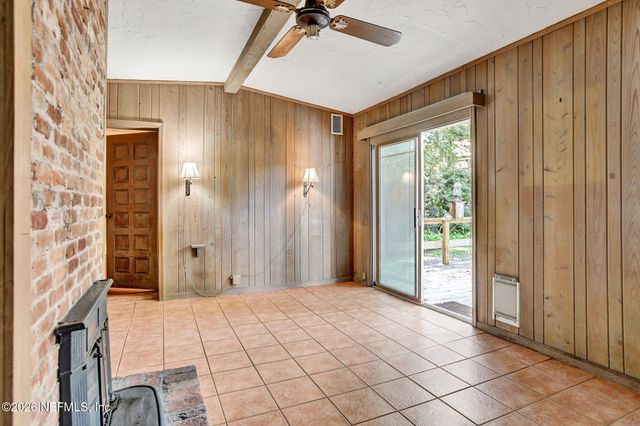 4250 DAVINCI Avenue, Jacksonville, FL 32210