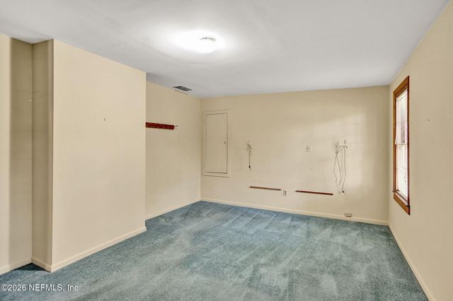 4250 DAVINCI Avenue, Jacksonville, FL 32210