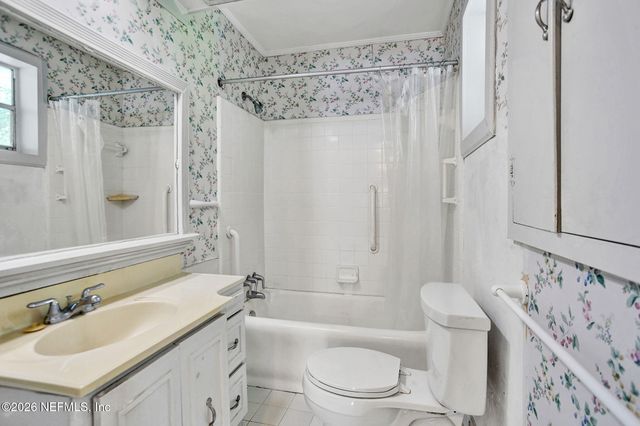 4250 DAVINCI Avenue, Jacksonville, FL 32210
