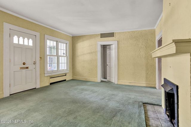 4250 DAVINCI Avenue, Jacksonville, FL 32210