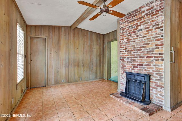 4250 DAVINCI Avenue, Jacksonville, FL 32210