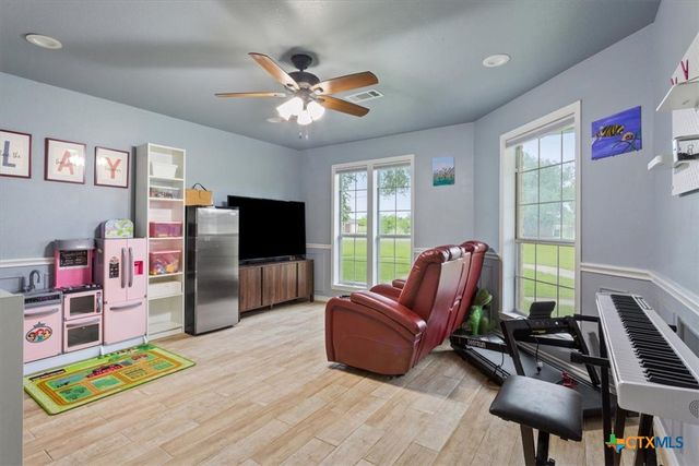 1406 Golf Course Road, Gatesville, TX 76528