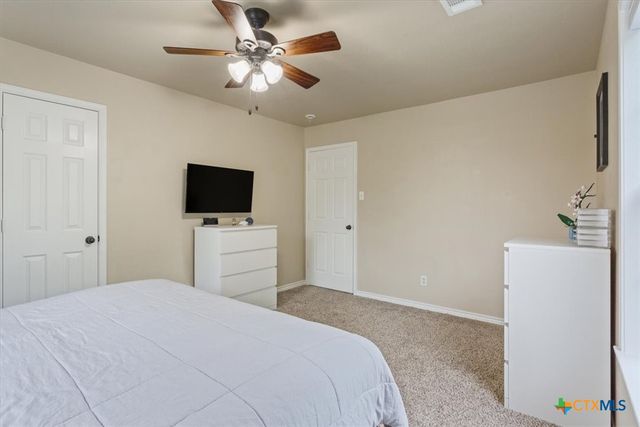 1406 Golf Course Road, Gatesville, TX 76528
