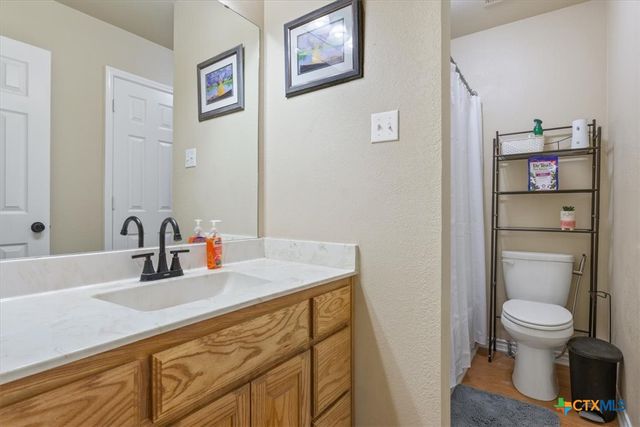1406 Golf Course Road, Gatesville, TX 76528