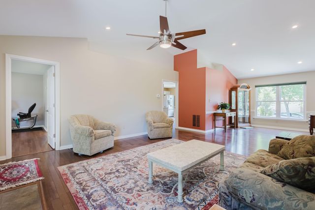 2913 Summerfield Drive, Lexington, KY 40511