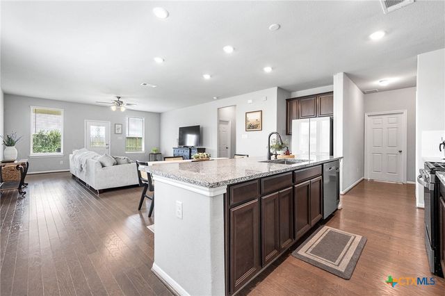 13517 Emerald Mallard Drive, Texas City, TX 77568