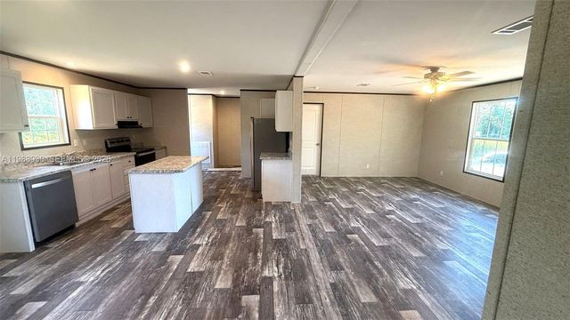 881 Woodland Blvd, Clewiston, FL 33440