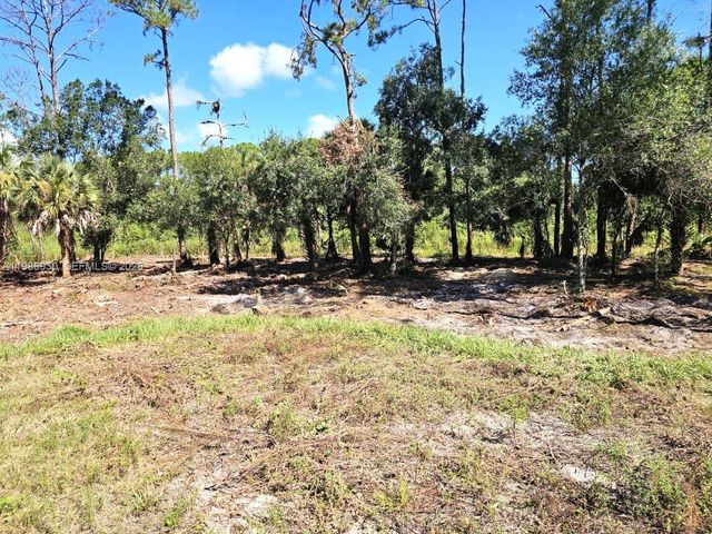 881 Woodland Blvd, Clewiston, FL 33440