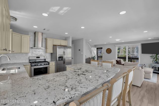 130 Bay Avenue, Island Heights, NJ 08732