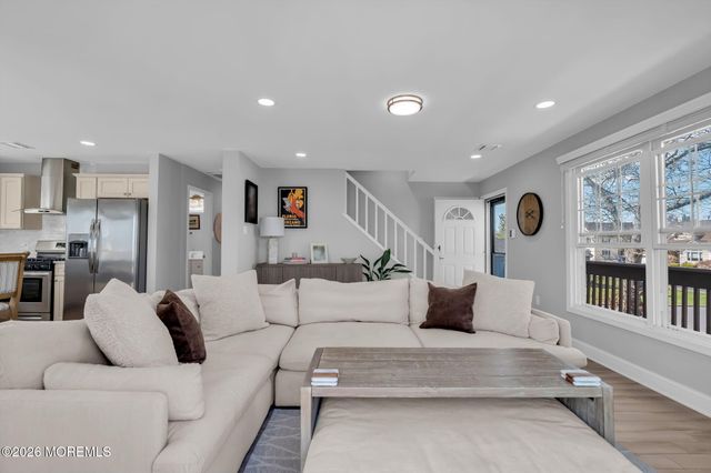 130 Bay Avenue, Island Heights, NJ 08732