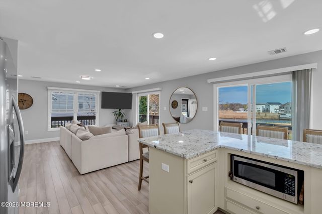 130 Bay Avenue, Island Heights, NJ 08732