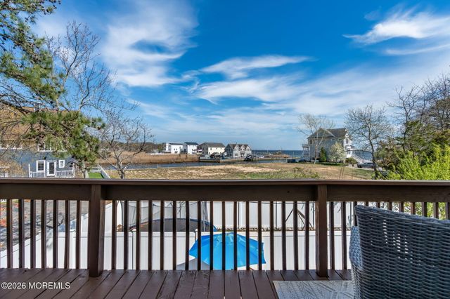 130 Bay Avenue, Island Heights, NJ 08732
