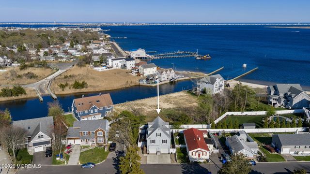 130 Bay Avenue, Island Heights, NJ 08732