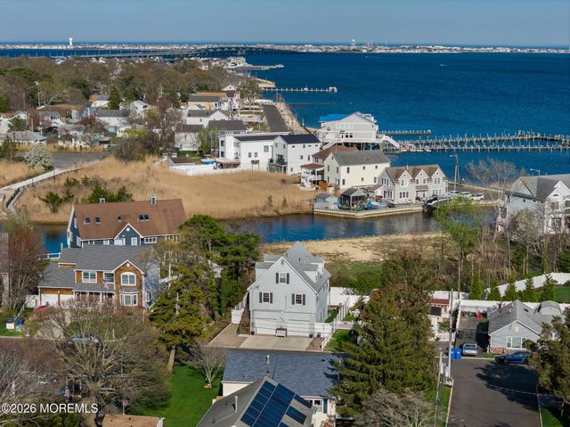 130 Bay Avenue, Island Heights, NJ 08732