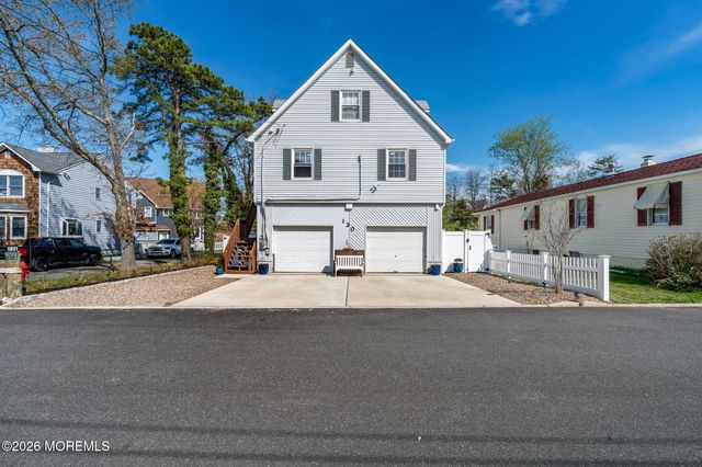 130 Bay Avenue, Island Heights, NJ 08732