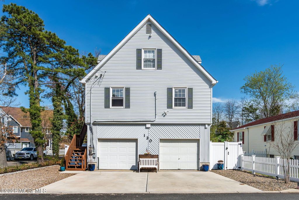 130 Bay Avenue, Island Heights, NJ 08732