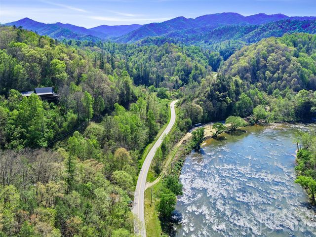 000 Little Pine Road, Marshall, NC 28753