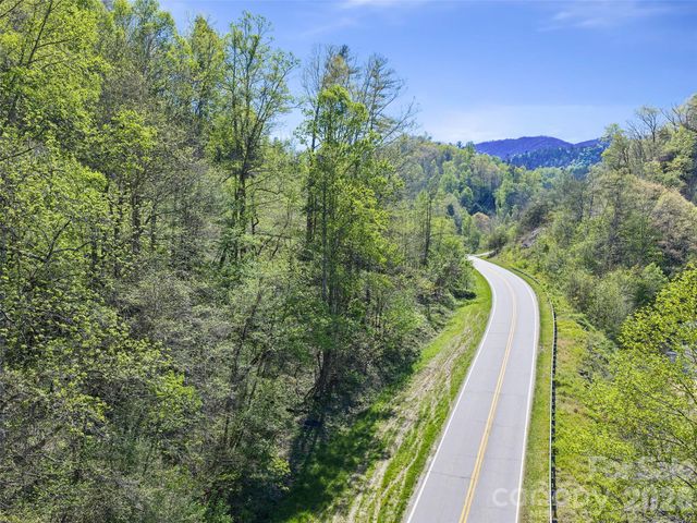 000 Little Pine Road, Marshall, NC 28753