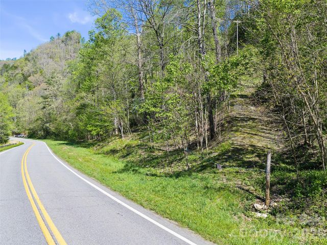 000 Little Pine Road, Marshall, NC 28753