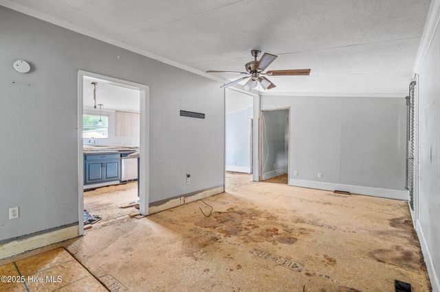 269 Beagle Run Lane, Aberdeen, NC 28315