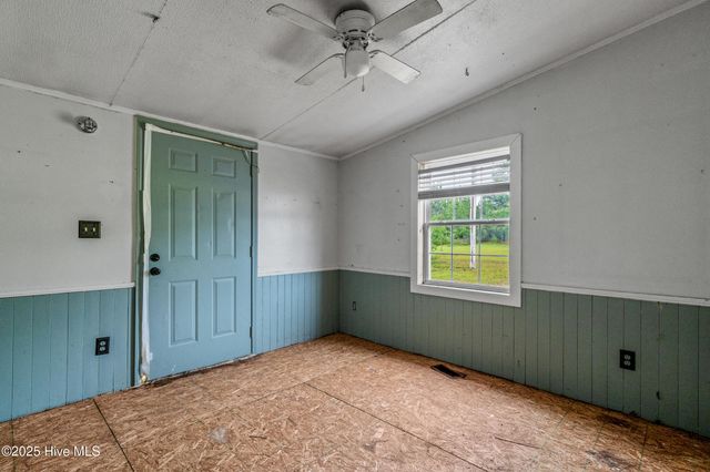 269 Beagle Run Lane, Aberdeen, NC 28315