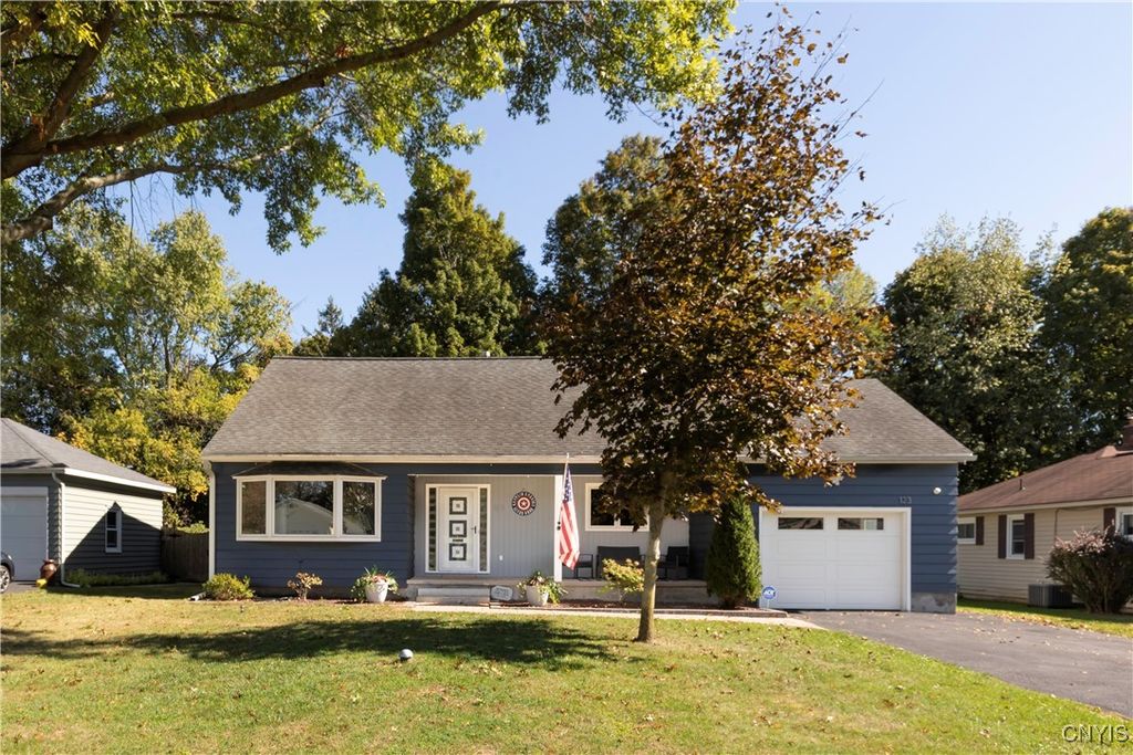 123 Fay Park Drive, Clay, NY 13212