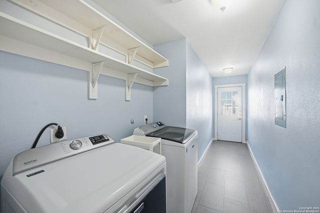 314 Queen Anne Ct, San Antonio, TX 78209