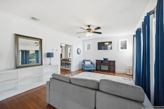 314 Queen Anne Ct, San Antonio, TX 78209