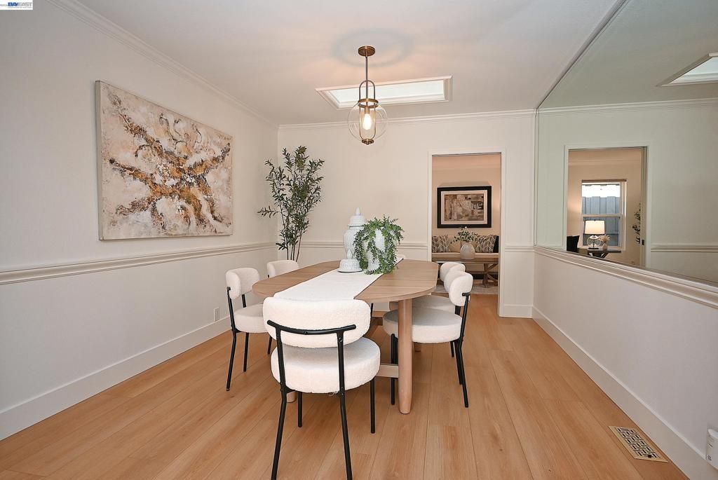 Image 13 of property listing at 597 Saint George Rd, Danville, CA 94526