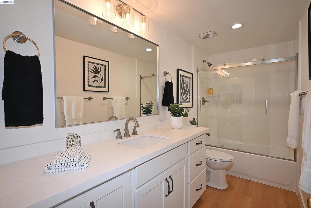 Image 17 of property listing at 597 Saint George Rd, Danville, CA 94526