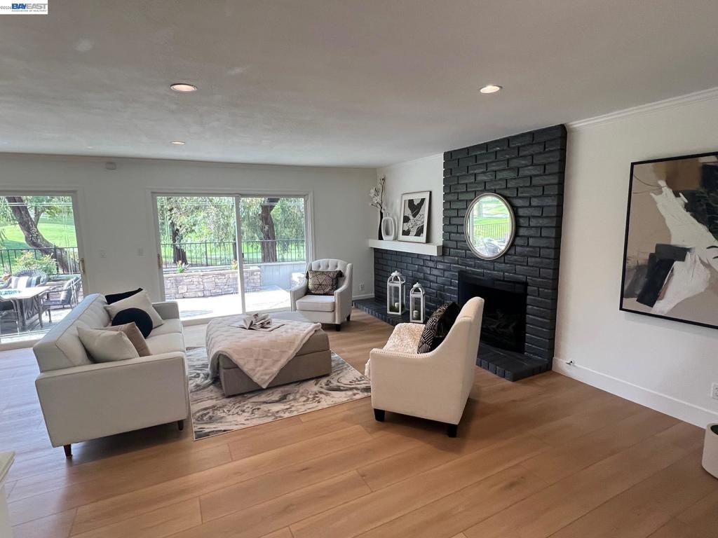 Image 4 of property listing at 597 Saint George Rd, Danville, CA 94526