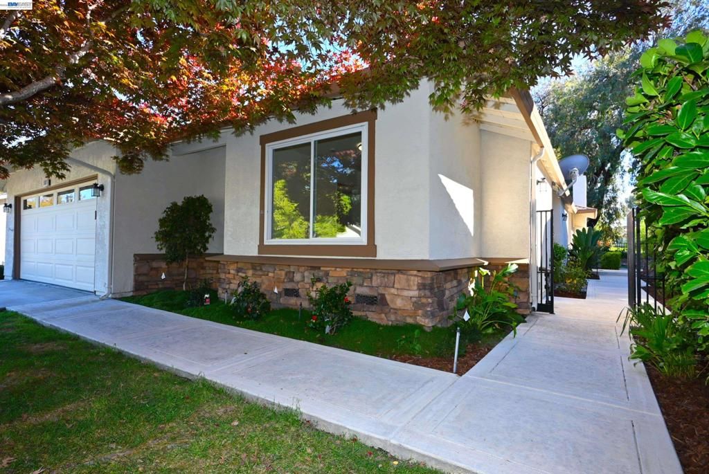 Image 40 of property listing at 597 Saint George Rd, Danville, CA 94526