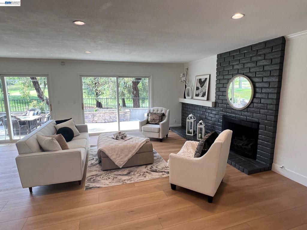 Image 9 of property listing at 597 Saint George Rd, Danville, CA 94526