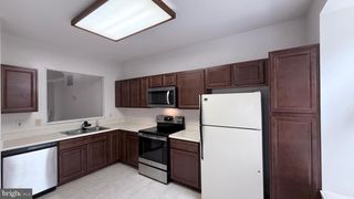 205 MILL CROSS LN, Occoquan, VA 22125
