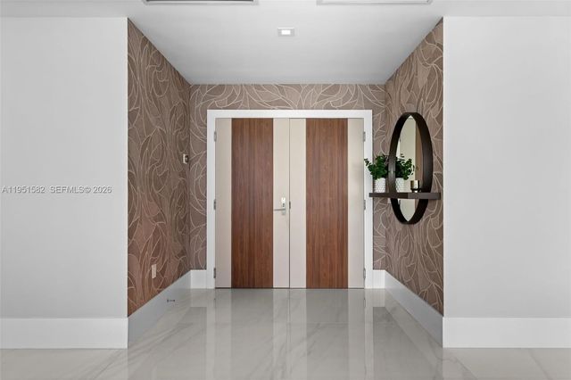 330 Sunny Isles Blvd 5-LPH04, Sunny Isles Beach, FL 33160