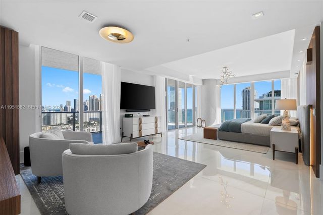 330 Sunny Isles Blvd 5-LPH04, Sunny Isles Beach, FL 33160
