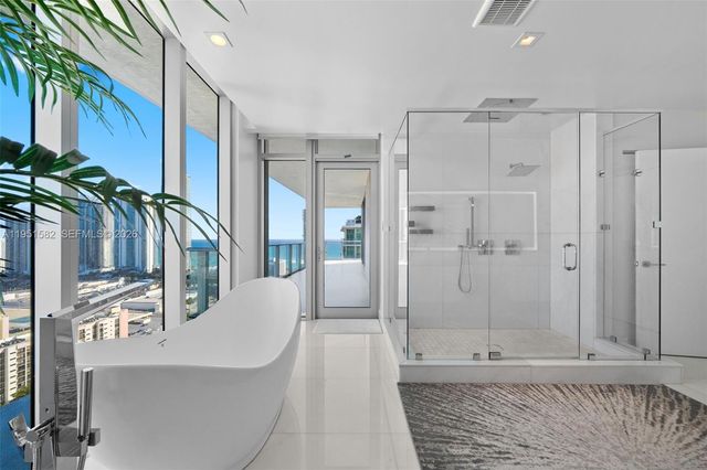 330 Sunny Isles Blvd 5-LPH04, Sunny Isles Beach, FL 33160