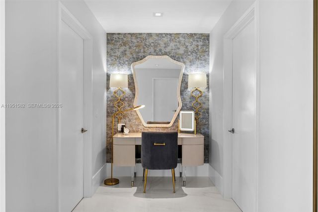 330 Sunny Isles Blvd 5-LPH04, Sunny Isles Beach, FL 33160