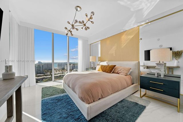 330 Sunny Isles Blvd 5-LPH04, Sunny Isles Beach, FL 33160