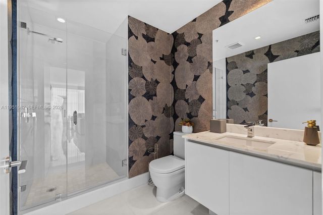 330 Sunny Isles Blvd 5-LPH04, Sunny Isles Beach, FL 33160